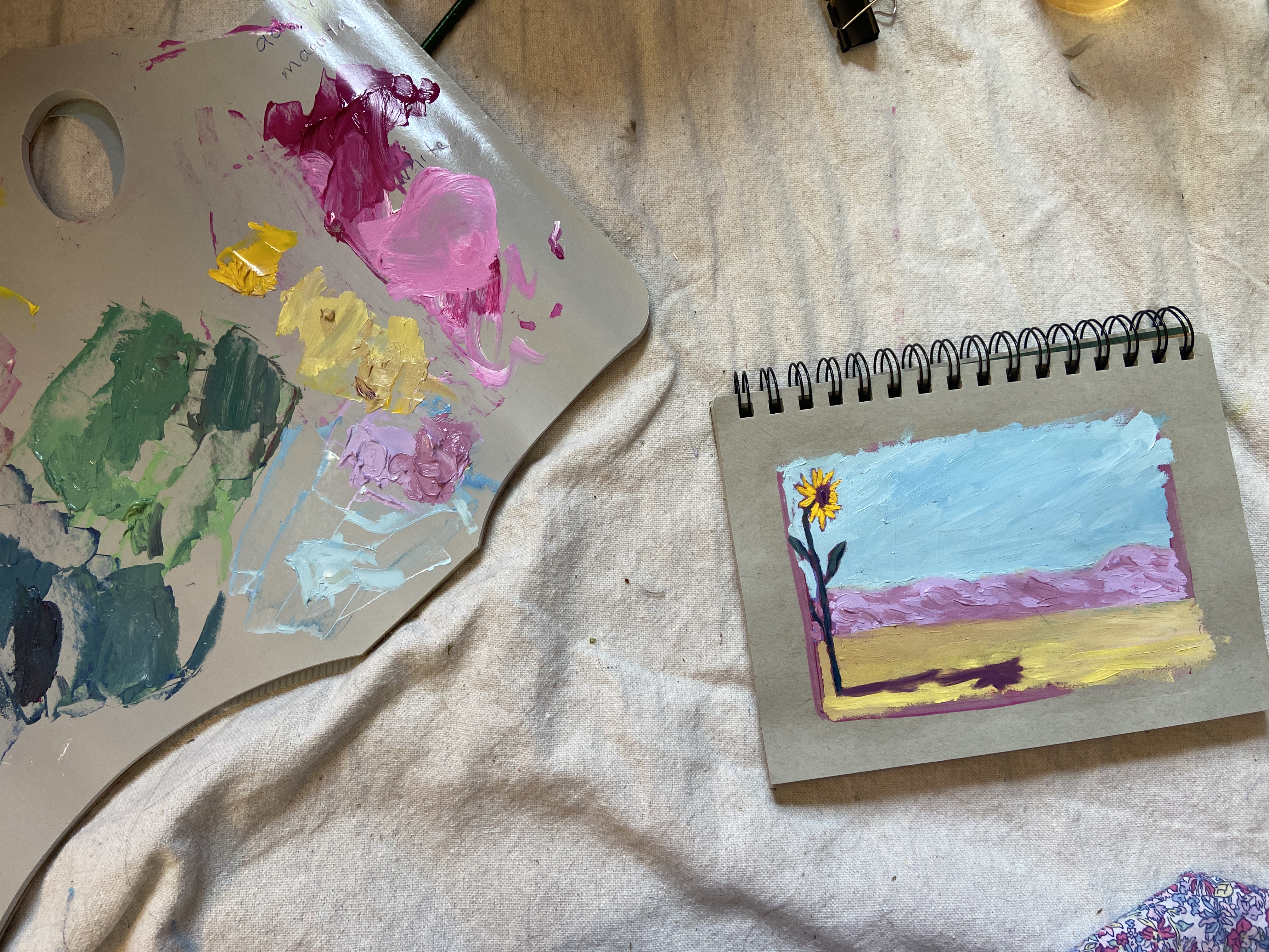 Paint brush with frog colors